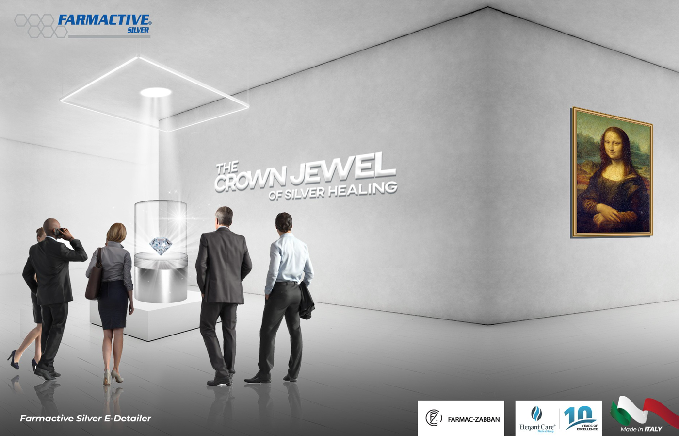 Deck cover: visitors in a museum in front of the Crown Jewel